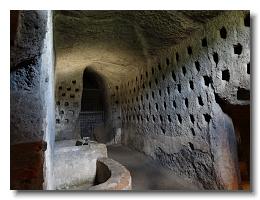 2011 05 17 Orvieto underground - dove cots